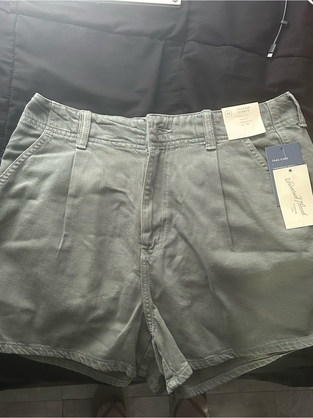 Pleated Cotton Blend women Shorts - Sage Green